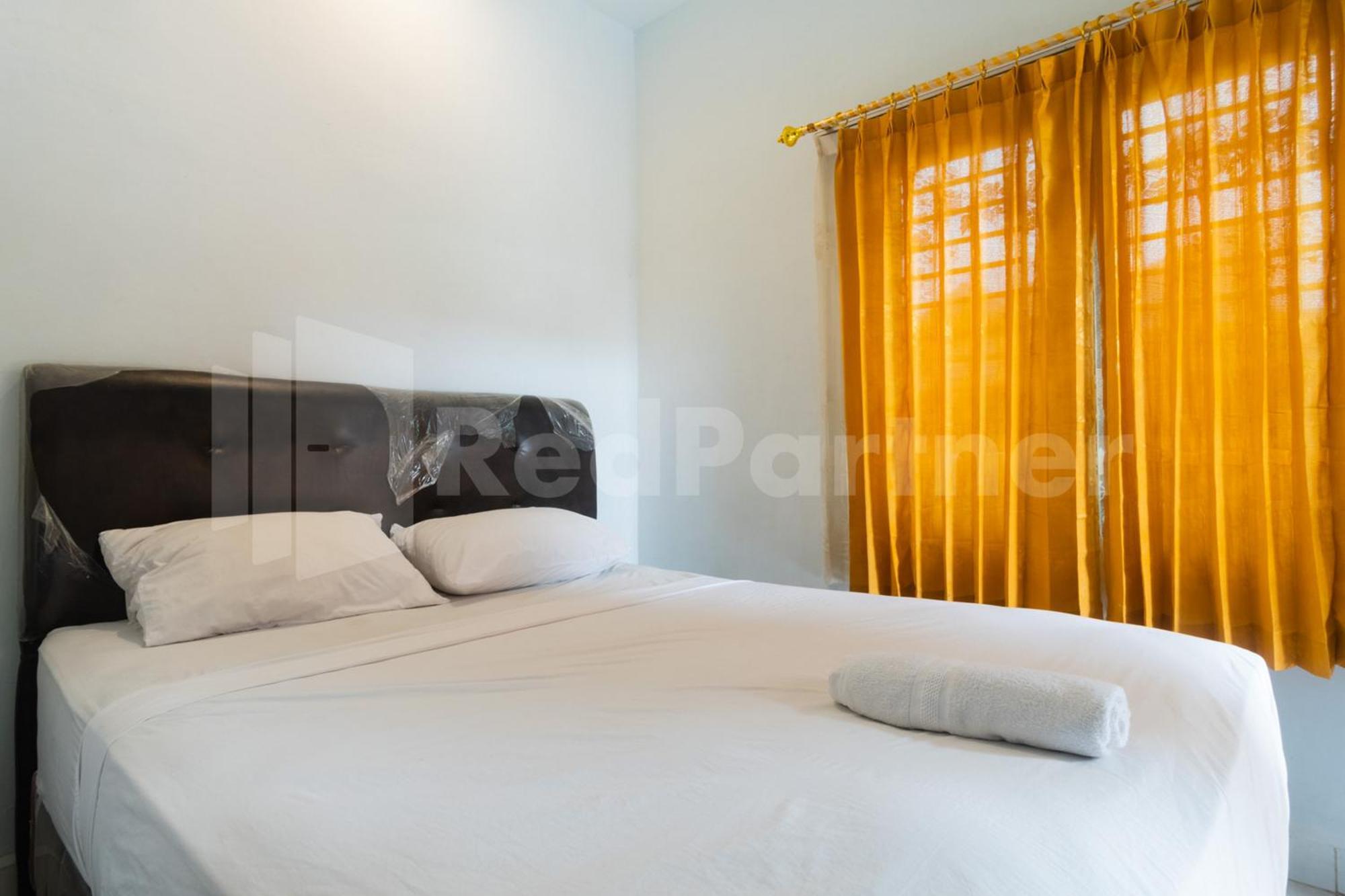 OYO 3937 Teratai Guest House Medan Bagian luar foto