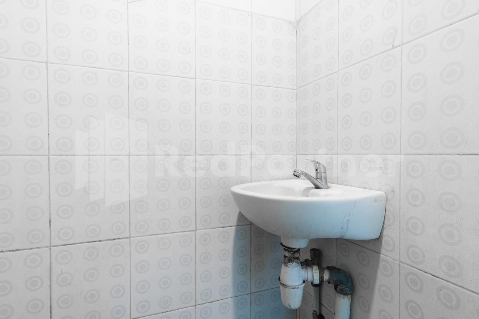 OYO 3937 Teratai Guest House Medan Bagian luar foto